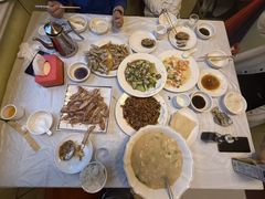 -宾朋海鲜饭庄(兴海路店)