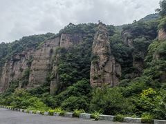 -龙潭大峡谷