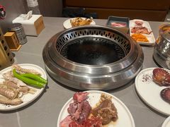 -黑金·寻焰自助百汇·烤肉·火锅(中街店)