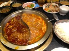 -沸炉重庆老火锅(军事博物馆店)