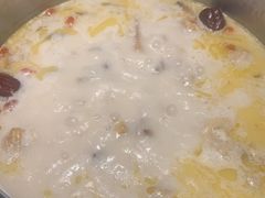 -洪氏嗨捞·猪肚鸡火锅(阳光天地店)