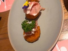 火腿西班牙炸土豆丸子-Kathleen's Bistro&Bar 凯圣琳西餐厅(漕河泾印象城店)