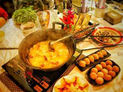 -鲜入围煮花胶鸡海鲜火锅