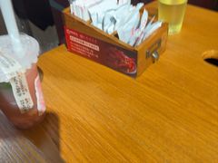 -琥珀老六龙虾(四里河店)