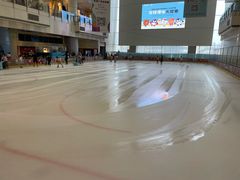 -冰纷万象滑冰场(二七万象城店)