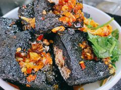 -黑色经典臭豆腐·湖南特产(坡子街店)