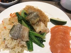 -大中华希尔顿酒店-念自助餐·嗨啤·小龙虾