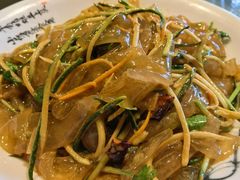 -靠山屯东北农家菜(八龙桥雅苑店)