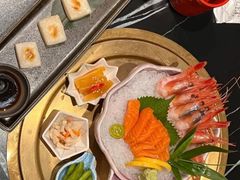 -山川小町·极番烧肉(新地假日广场店)