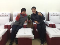 -郏芬芬扦脚服务部(新闸路店)