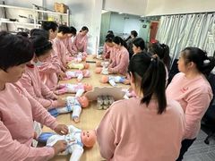 -乐禧母婴全自营月嫂(宝山店)