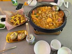 -豚妈妈汤饭·部队锅(南京东路店)