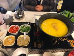 花竹虾-鲜入围煮花胶鸡海鲜火锅