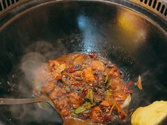 -哈尔滨烧烤·山河村铁锅炖(交大店)