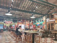 -大食代美食广场(上海中心店)