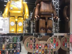 -泡泡玛特POPMART(侨福芳草地店)