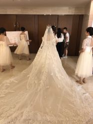点击看大图 -拉瑞娜LaReine婚纱礼服高级定制