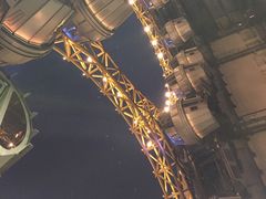 -影汇之星8字形摩天轮