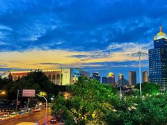 -陆家嘴空中步行连廊