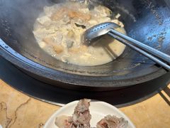 -陈大锅·岳阳鱼馆·地道岳阳菜(美食街店)