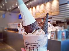 芝芝脆筒&nbsp;奶茶脆筒-喜茶(上海打浦桥日月光gelato lab+店)