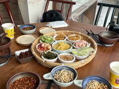 -包整·丝娃娃(一览甲秀楼风景店)