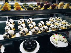 -雍容荟帝王蟹活龙虾展台自助(IFS黑金店)