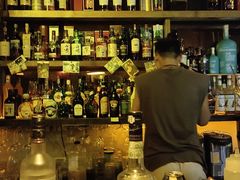 -城墙外BAR