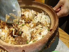 窝蛋牛肉煲仔饭-啫神·广州地标美食(北京路店)