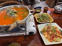 酸汤稻田鱼-苗湘食府(十年店)
