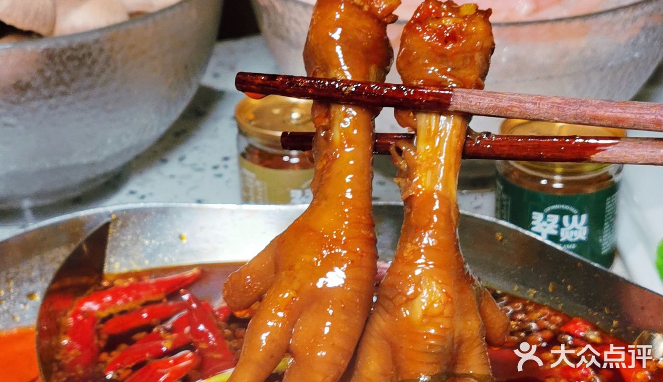 谁敢信啊！我竟然在火锅店吃上了有史以来吃过蕞好吃的一口包子！