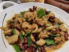 -蔼若春.传承三十年云南菜(金碧公园店)