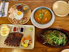 -Pundi Pundi Restaurant