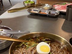 -围炉肉舍•炭烤活鳗•丹东海鲜烤肉(步行街店)