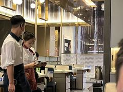 -海底捞火锅(长宁路龙之梦店)