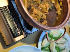 -关东小磨东北菜(上海长风大悦城店)