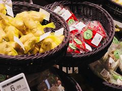-七鲜超市(瑞虹天地太阳宫店)