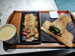 -八月美食小馆(银泰城总店)