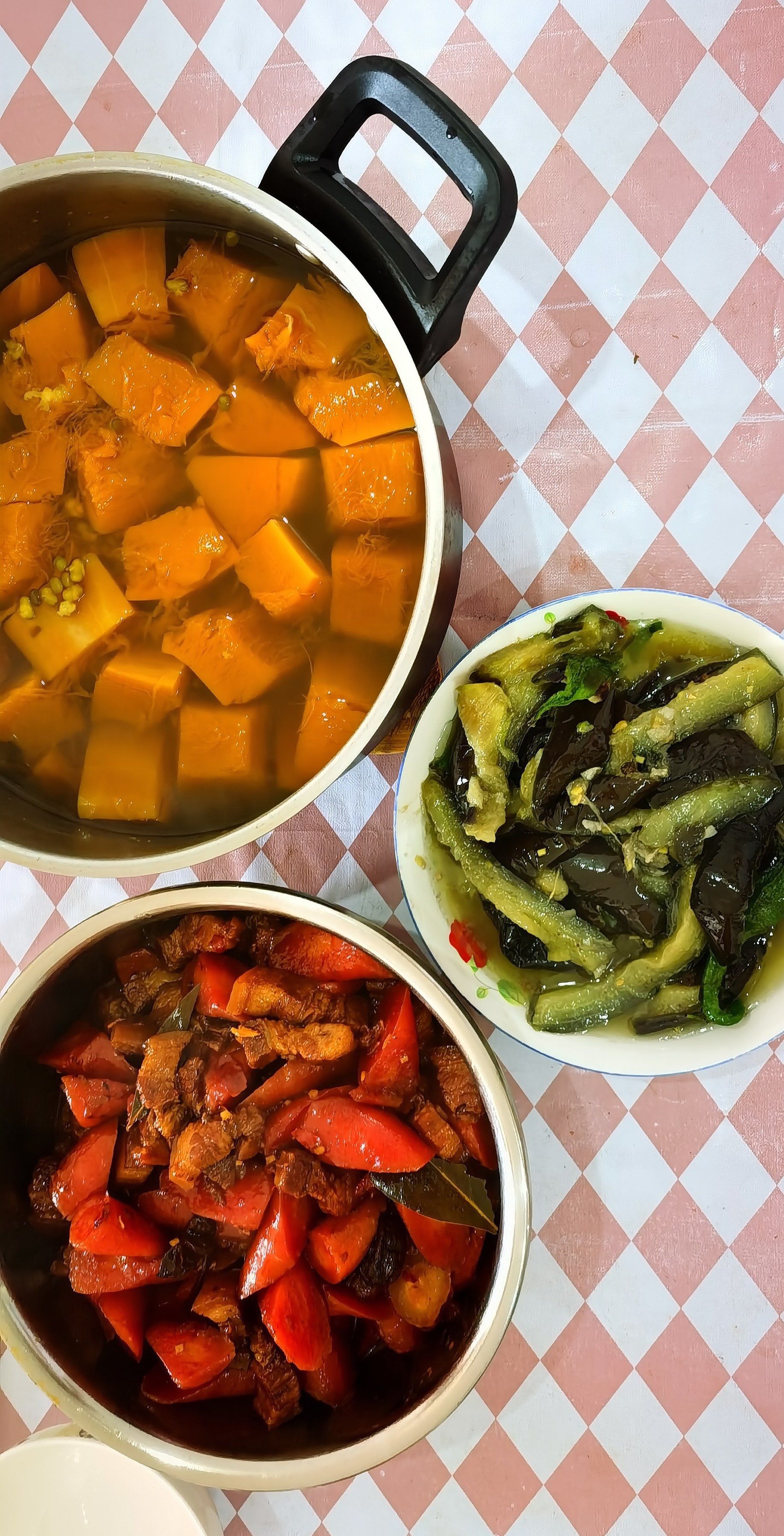 今天的幸福是爱心餐