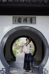 -汉仪华裳汉服馆(打浦桥店)