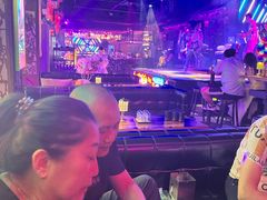 -喜鹊音乐酒馆(西街店)