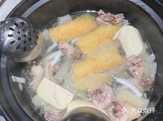 据说比某四级还好吃的椰子鸡