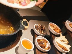-菌自在·云南野生菌火锅(长安万达店)