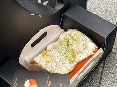 -白蘭BLANK(杭州湖滨银泰in77C区店)