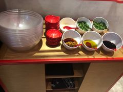 -小蛮椒麻辣烫·麻辣拌(青浦宝龙店)