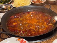 -旧街市鲜货老火锅(大光路店)