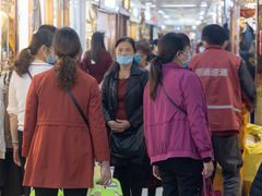 -广州白马服装市场