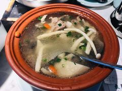 筒骨菌菇汤-小菜园新徽菜(连云港海州吾悦店)