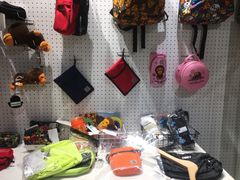 -i.t(湖滨银泰in77店)