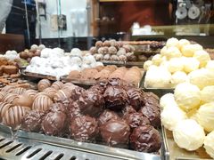 -Laderach 莱德拉(上海环贸iapm店)